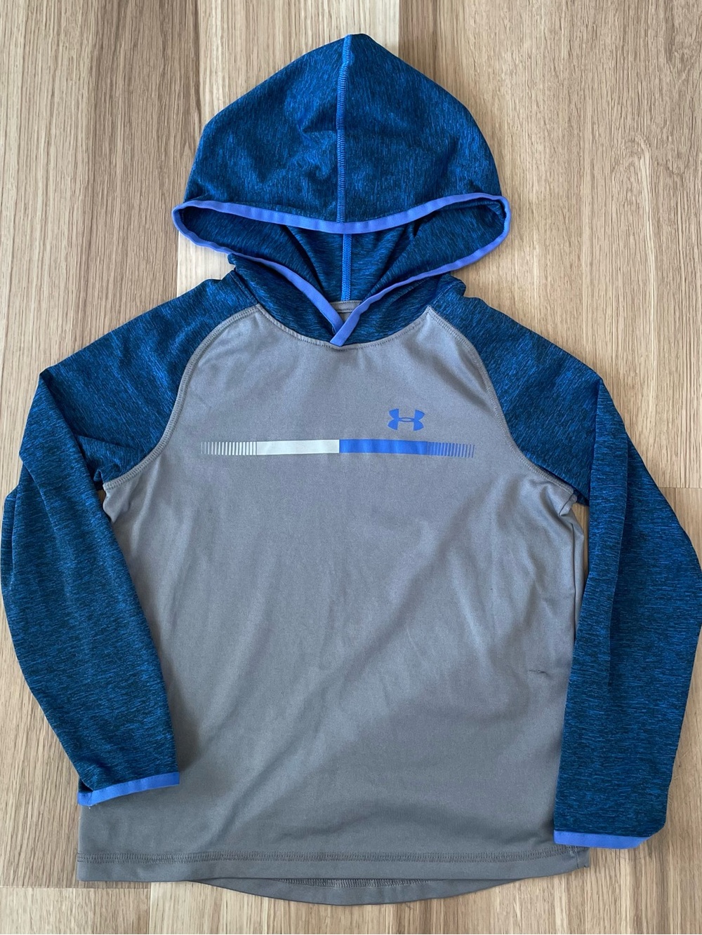 Under Armour HeatGear Youth S Gray Blue Loose Fit Logo Hoodie Athletic Sports